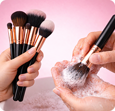 Makeup brushes